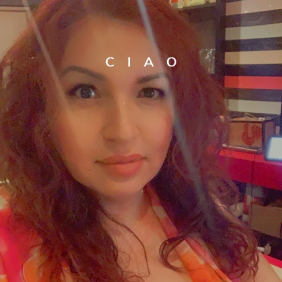 Meet your Posher, Elizabeth - Picture 1 of 1